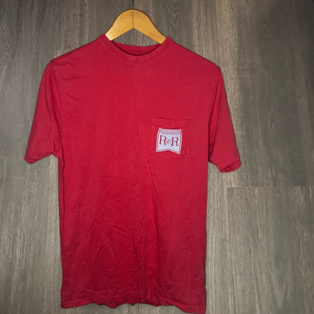 Ribbons & Rows “Land That I Love” Graphic‎ Pocket Tee Size Medium Red